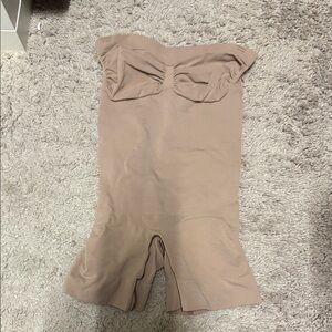SKIMS Nude Strapless Bodysuit